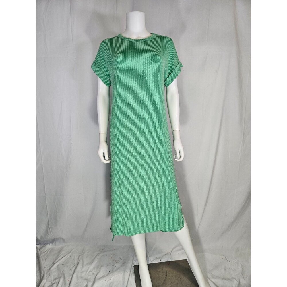 Entro Jade Ribbed Short Sleeve Round Neck Side Slit Maxi Dress